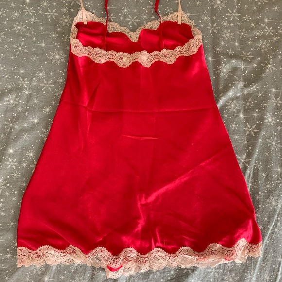 VS Sexy nightwear - Picture 4 of 7